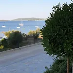 Sea View *