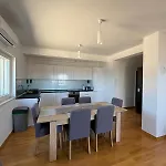 Apartment Sea View Zaboric